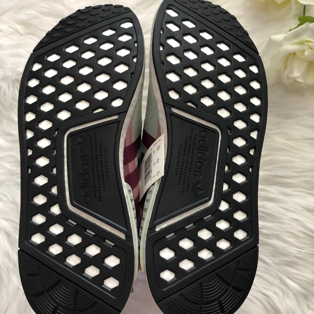 NWT Adidas NMD_R1 shoes - Picture 4 of 7
